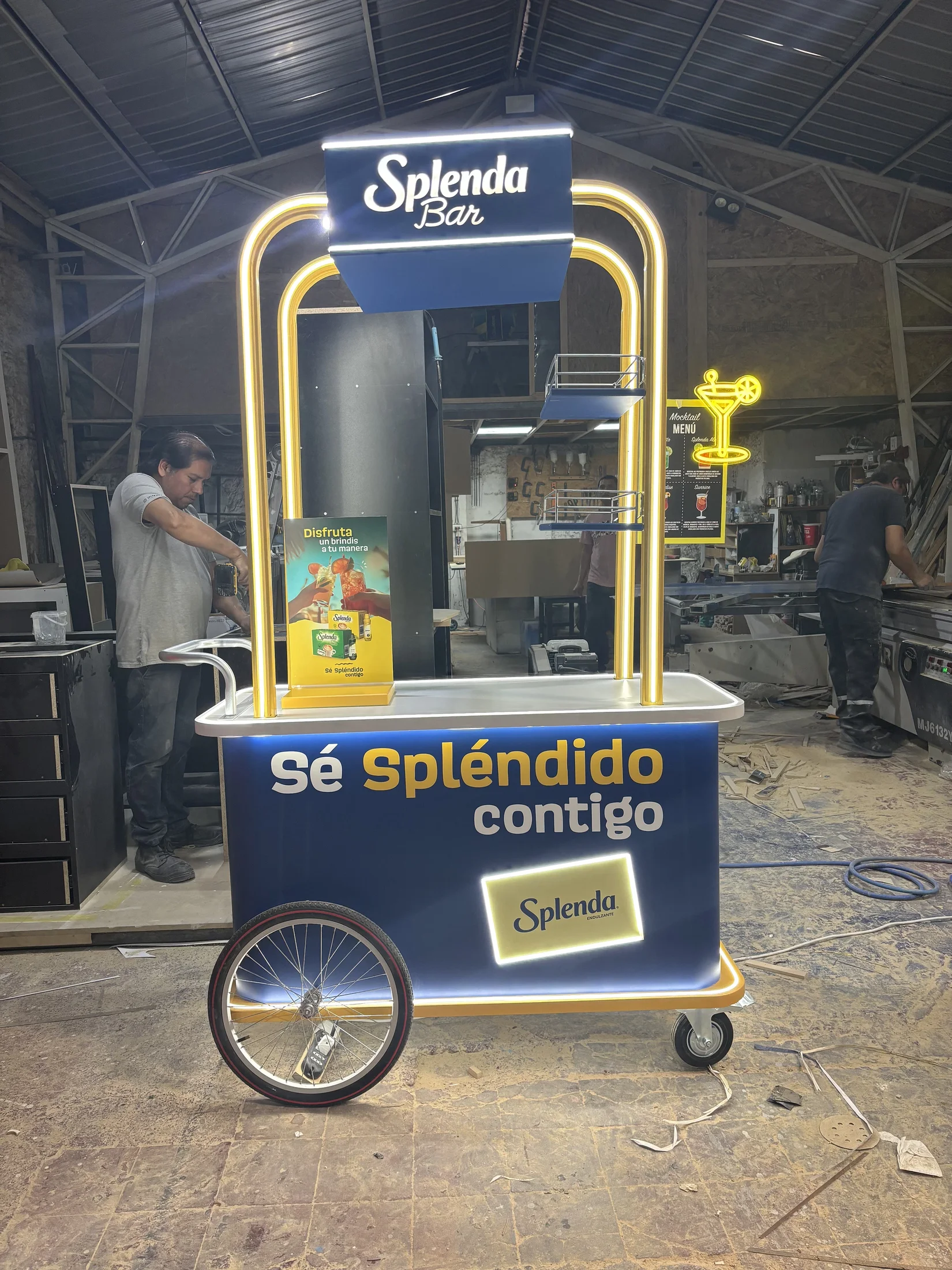 Trabajo de fabricación en el taller de Justo a Tiempo
